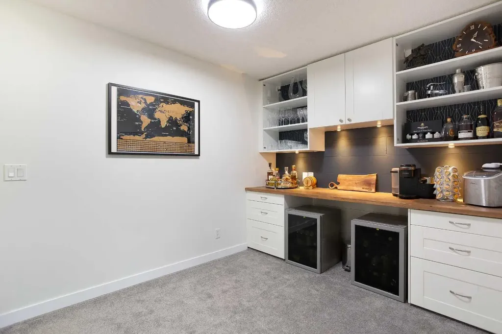 514 Stonegate Road NW Airdrie AB T4B3A1
