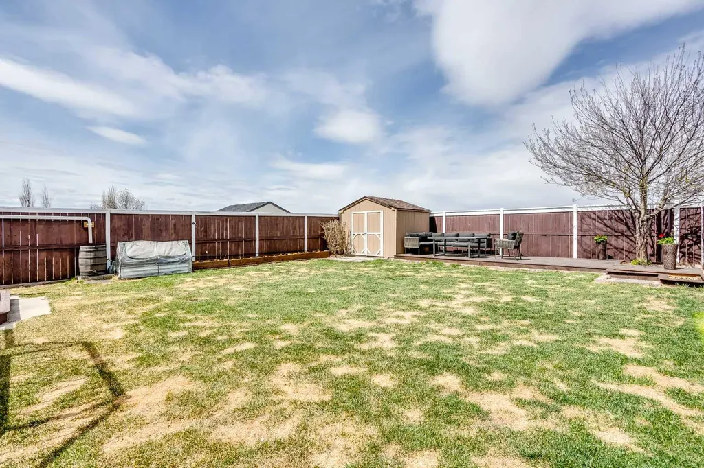 514 Stonegate Road NW Airdrie AB T4B3A1