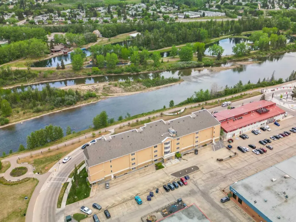 5590 45 Street Red Deer AB T4N 7C4