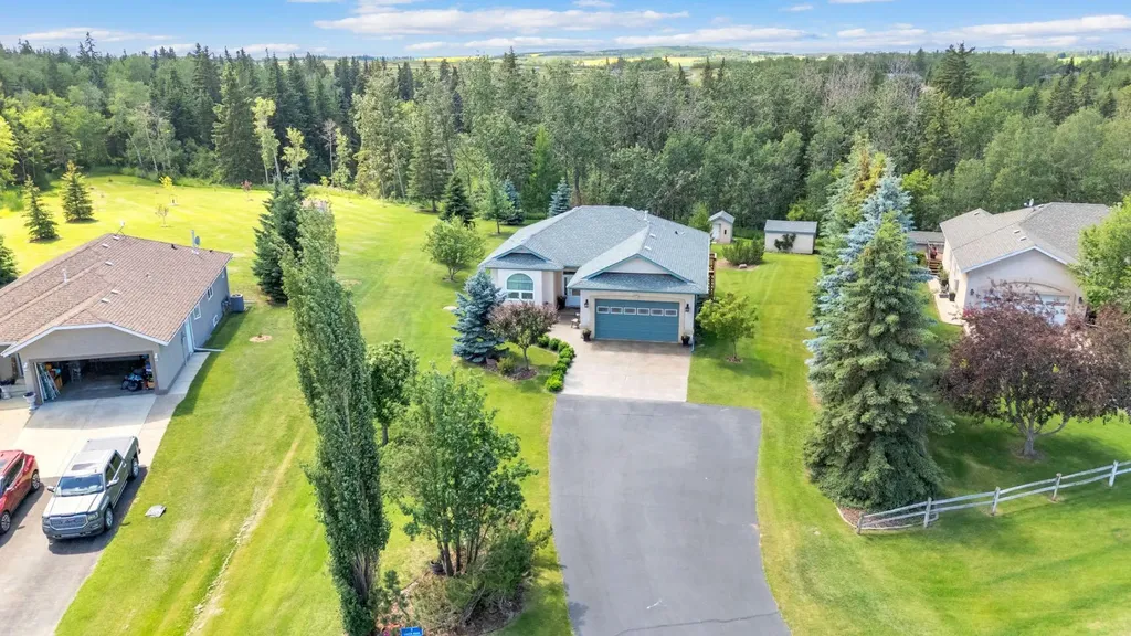 9 Creek Road Rural Ponoka County AB T4J 1R3