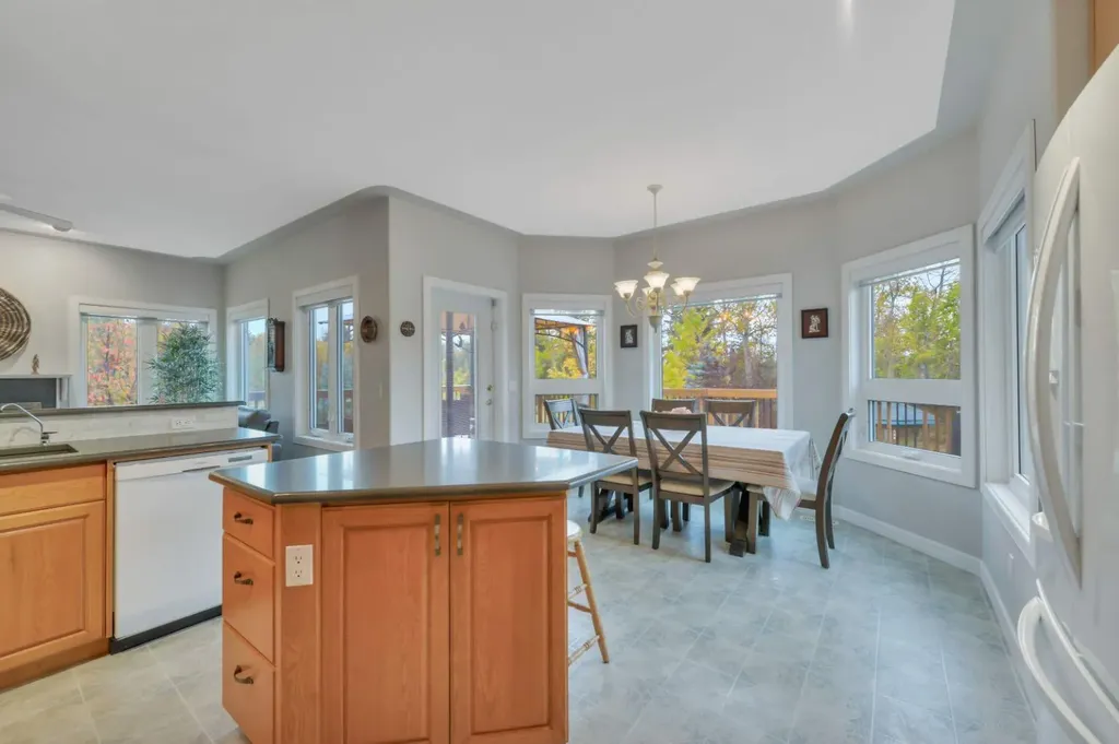 9 Creek Road Rural Ponoka County AB T4J 1R3