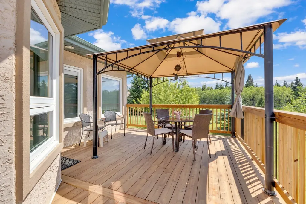 9 Creek Road Rural Ponoka County AB T4J 1R3