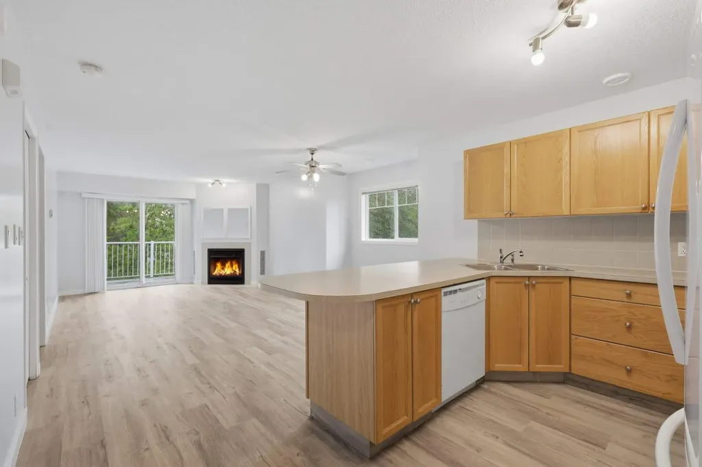 5220 50a Avenue Sylvan Lake AB T4S 1E5