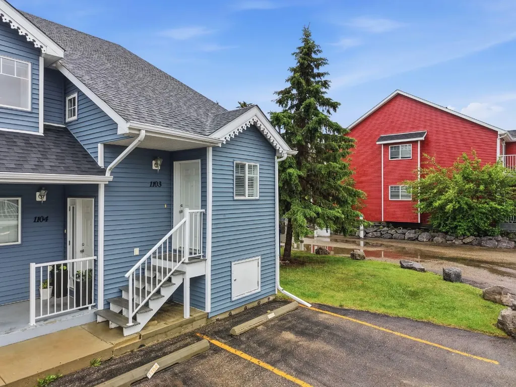 5220 50a Avenue Sylvan Lake AB T4S 1E5