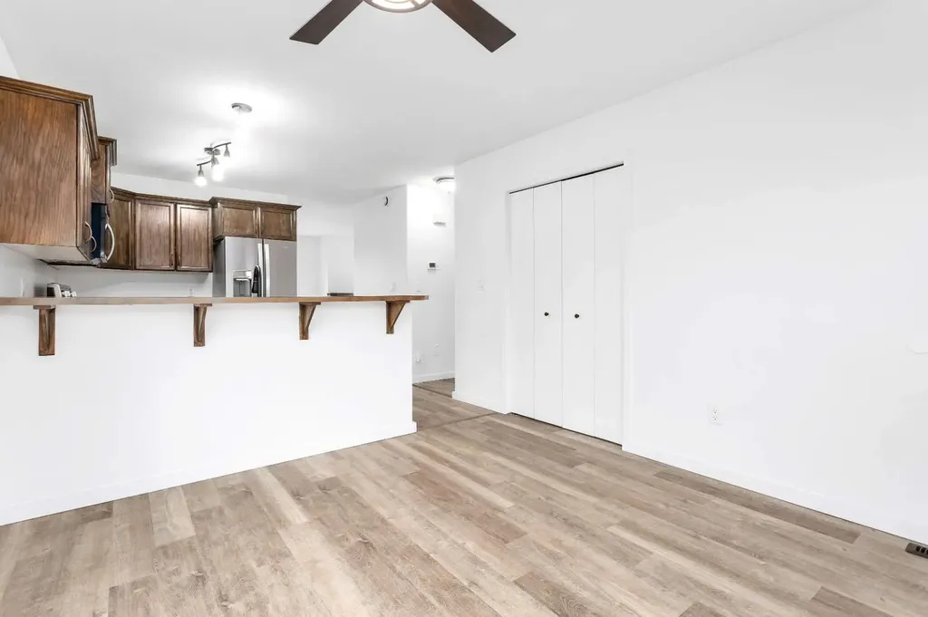 5807 44 Avenue Rocky Mountain House AB T4T 0A1