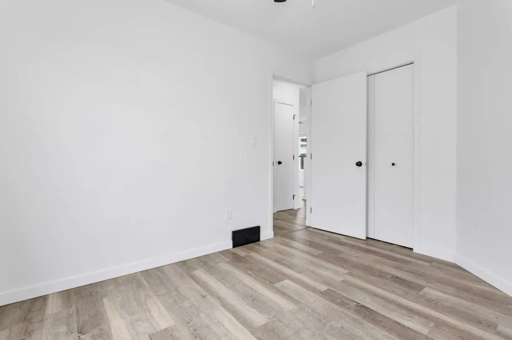 5807 44 Avenue Rocky Mountain House AB T4T 0A1