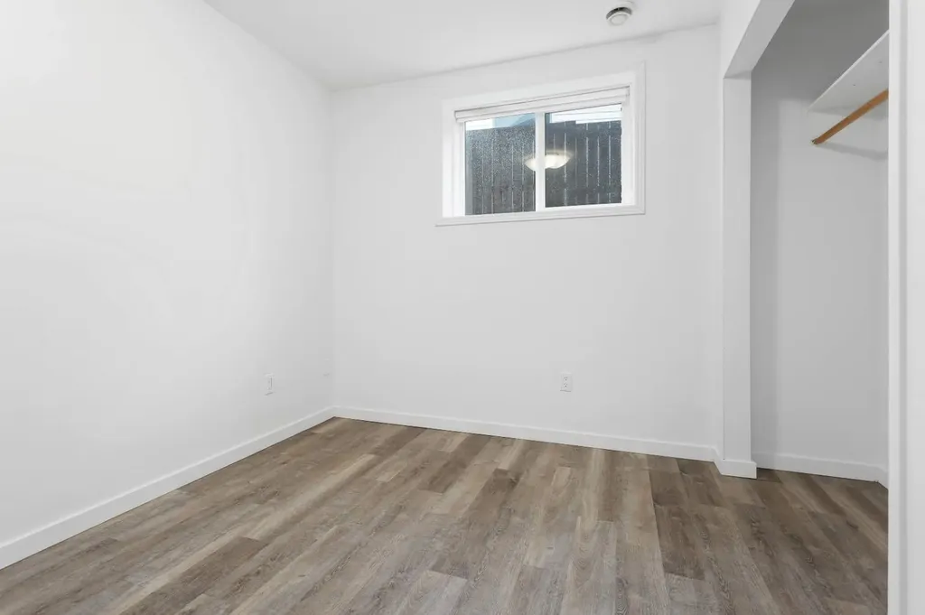 5807 44 Avenue Rocky Mountain House AB T4T 0A1