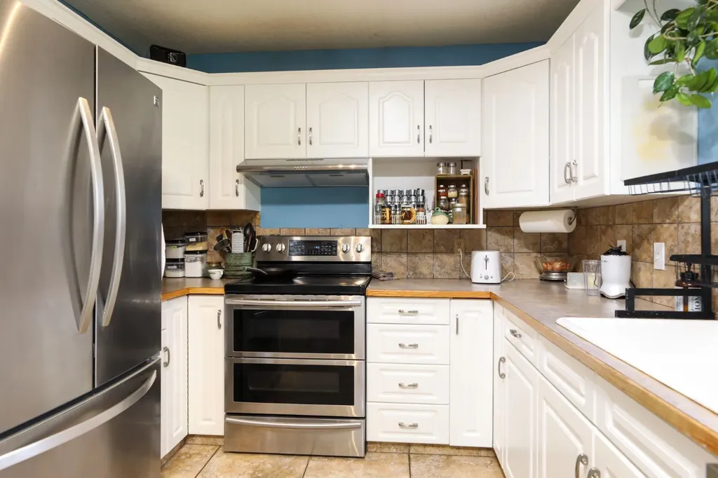 18 Garden Place Magrath AB T0K 1J0