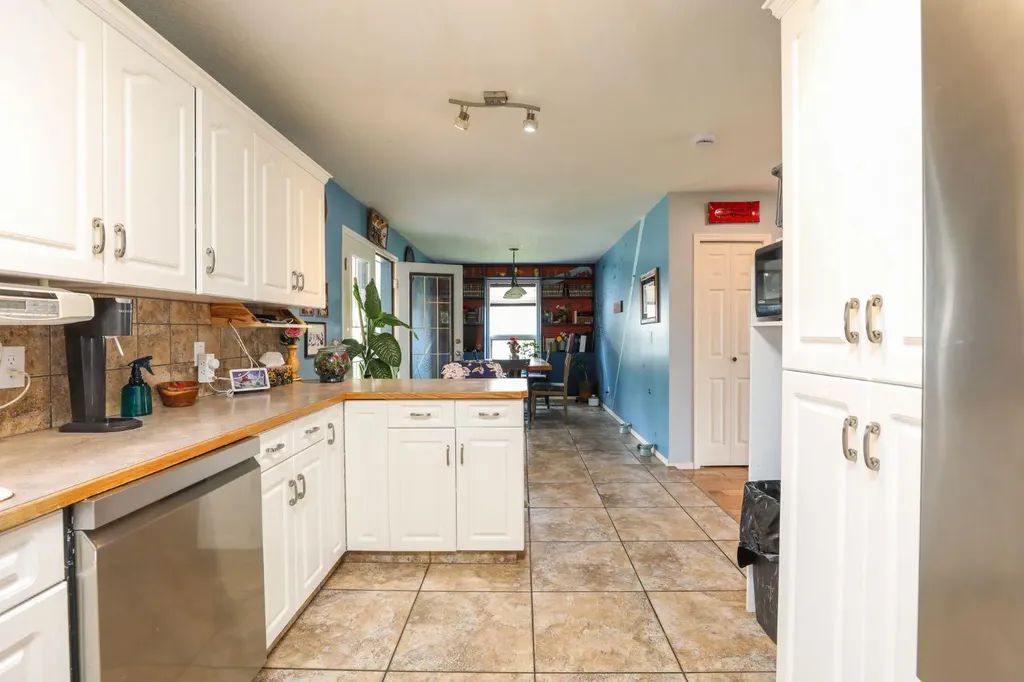 18 Garden Place Magrath AB T0K 1J0