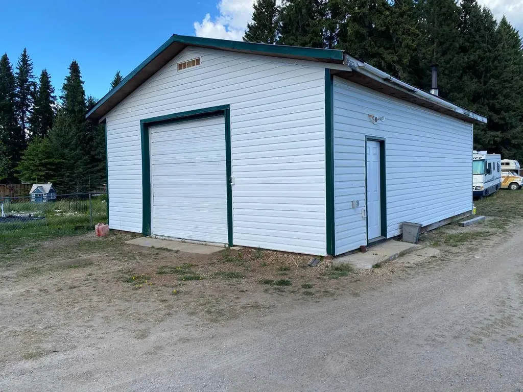 4411 62 Street Rocky Mountain House AB T4T1B1