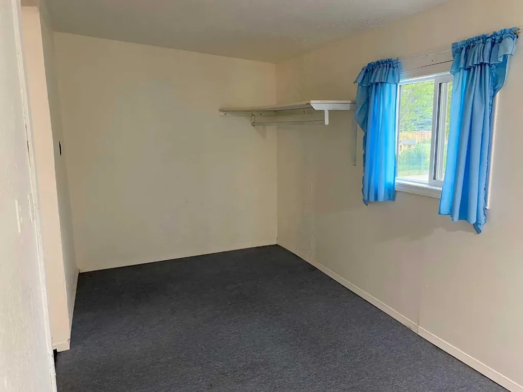 4411 62 Street Rocky Mountain House AB T4T1B1
