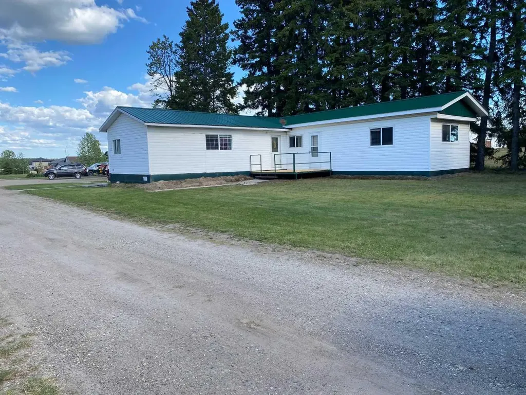 4411 62 Street Rocky Mountain House AB T4T1B1