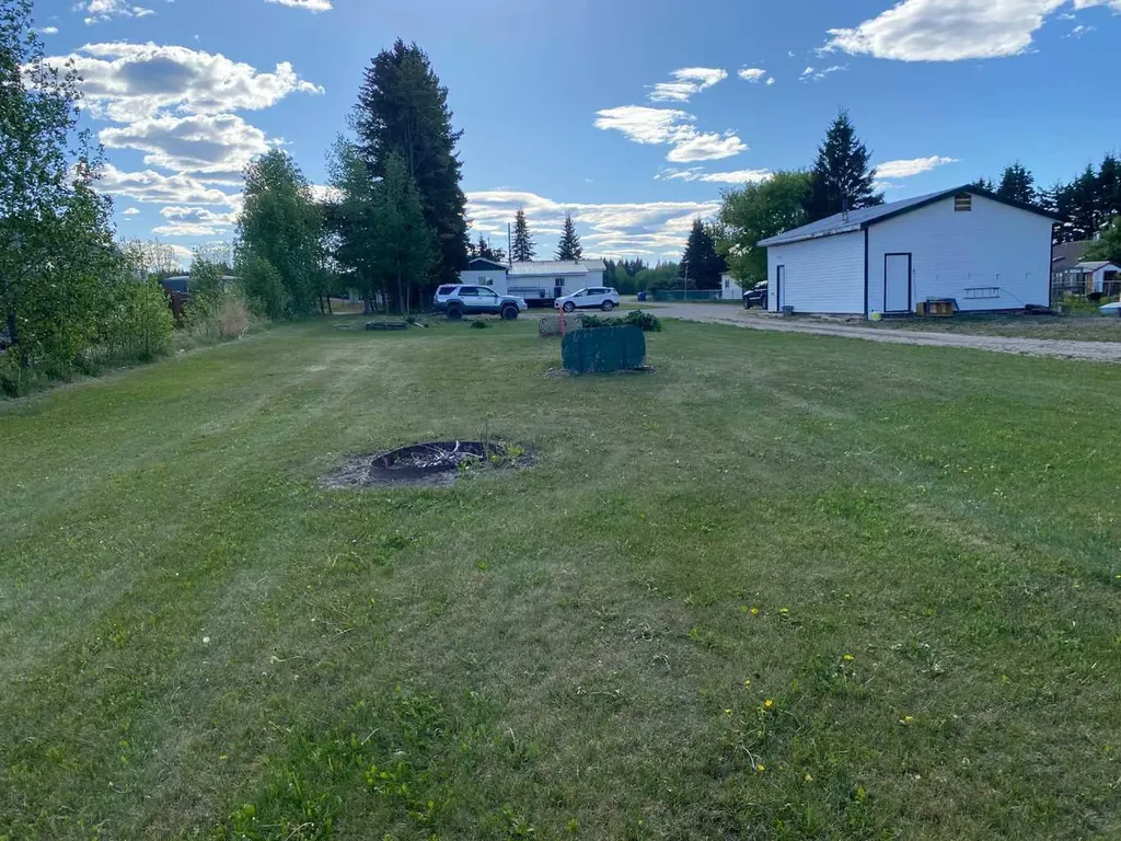 4411 62 Street Rocky Mountain House AB T4T1B1