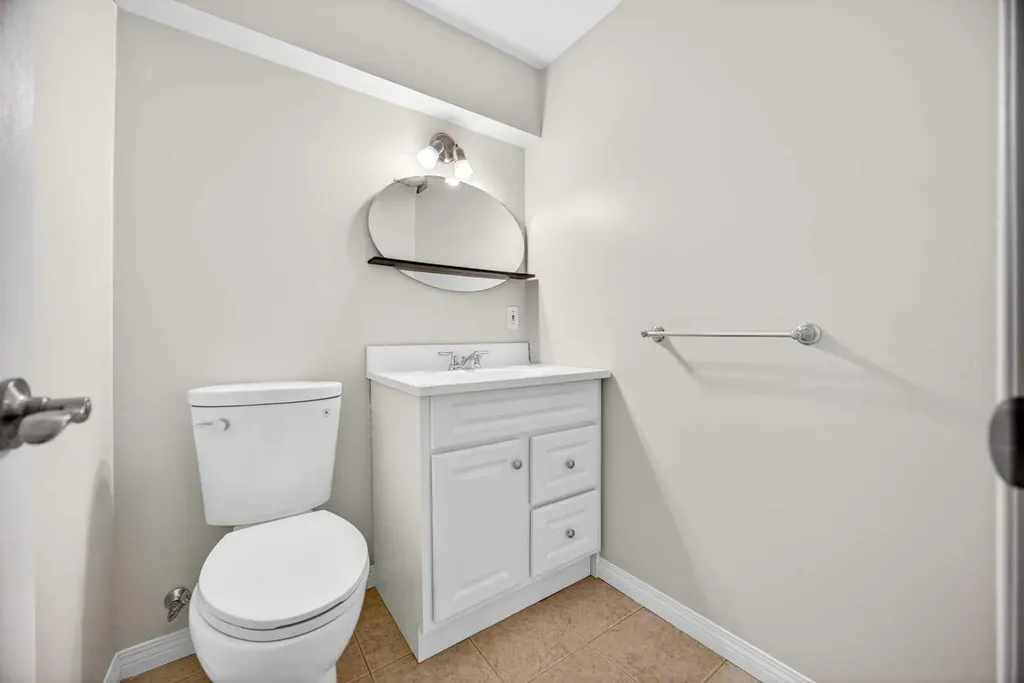24 Edenwold Green NW Calgary AB T3A 5B8