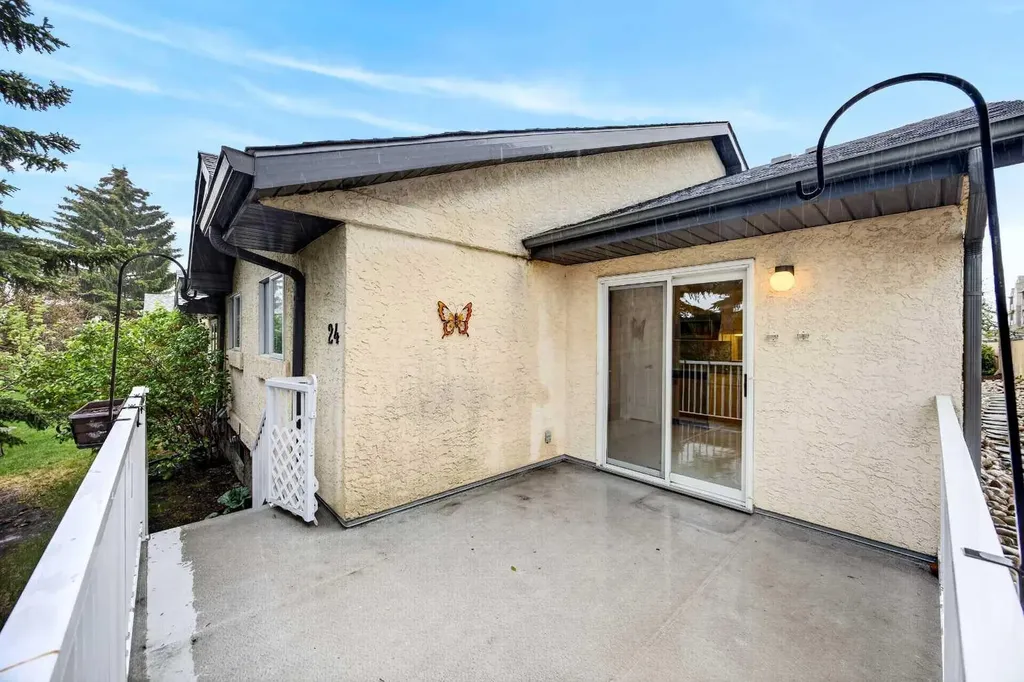 24 Edenwold Green NW Calgary AB T3A 5B8