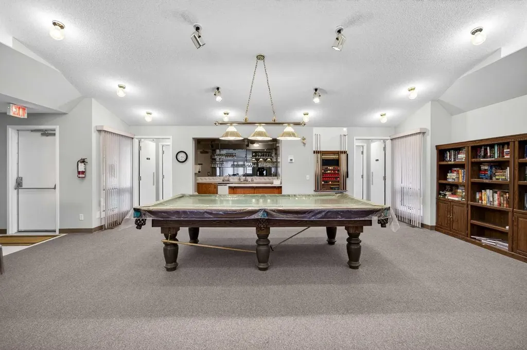 24 Edenwold Green NW Calgary AB T3A 5B8