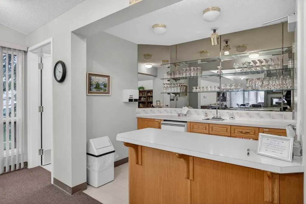 24 Edenwold Green NW Calgary AB T3A 5B8