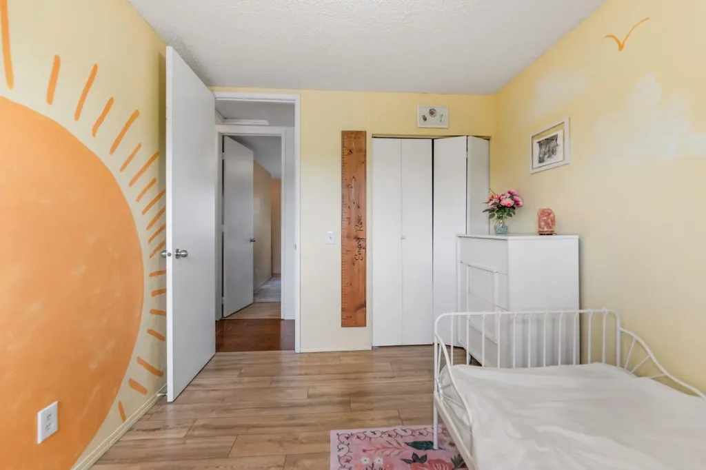 6795 Malvern Road NE Calgary AB T2A 5R1