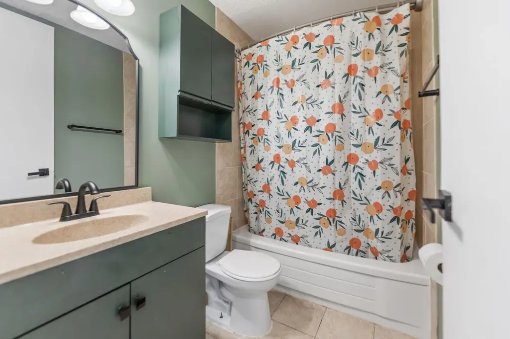 6795 Malvern Road NE Calgary AB T2A 5R1