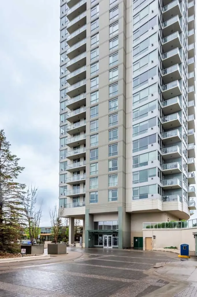 77 Spruce Place SW Calgary AB T3C3X6