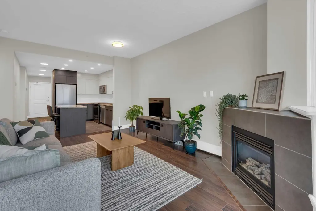 77 Spruce Place SW Calgary AB T3C3X6