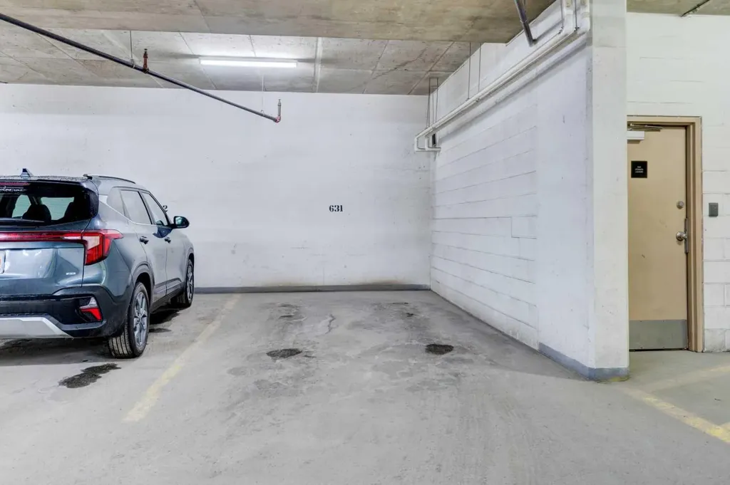 77 Spruce Place SW Calgary AB T3C3X6