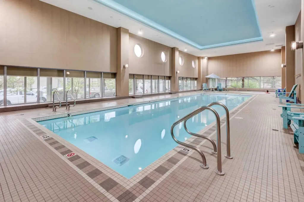 77 Spruce Place SW Calgary AB T3C3X6