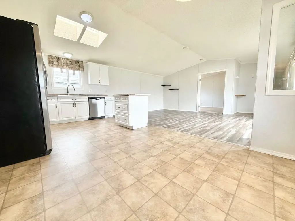 56 Meadowplace Crescent E Brooks AB T1R 0R5