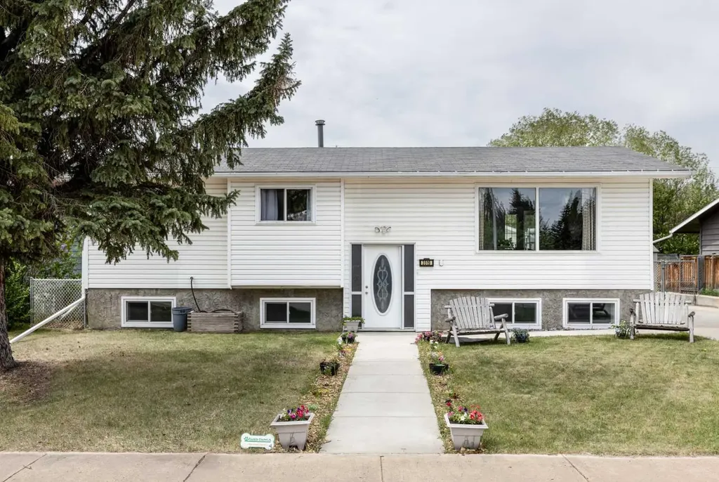 3519 51a Avenue Innisfail AB T4G 1H4