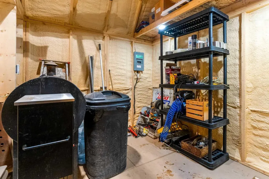 680 10th Avenue Carstairs AB T0M 0N0