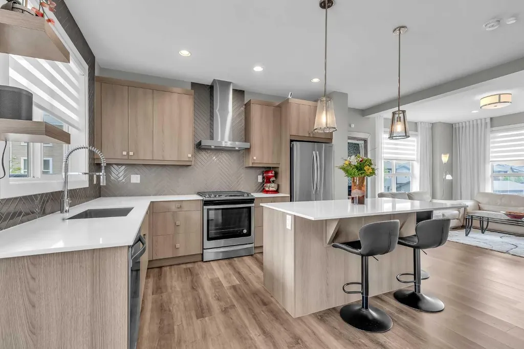 101 Walgrove Cove SE Calgary AB T2X 4E1
