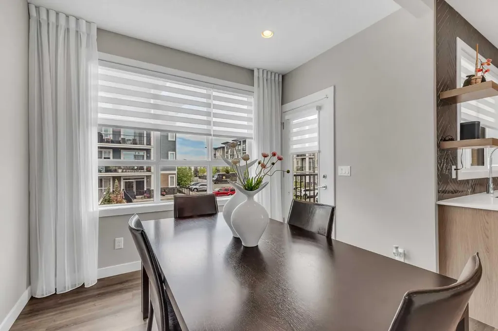 101 Walgrove Cove SE Calgary AB T2X 4E1