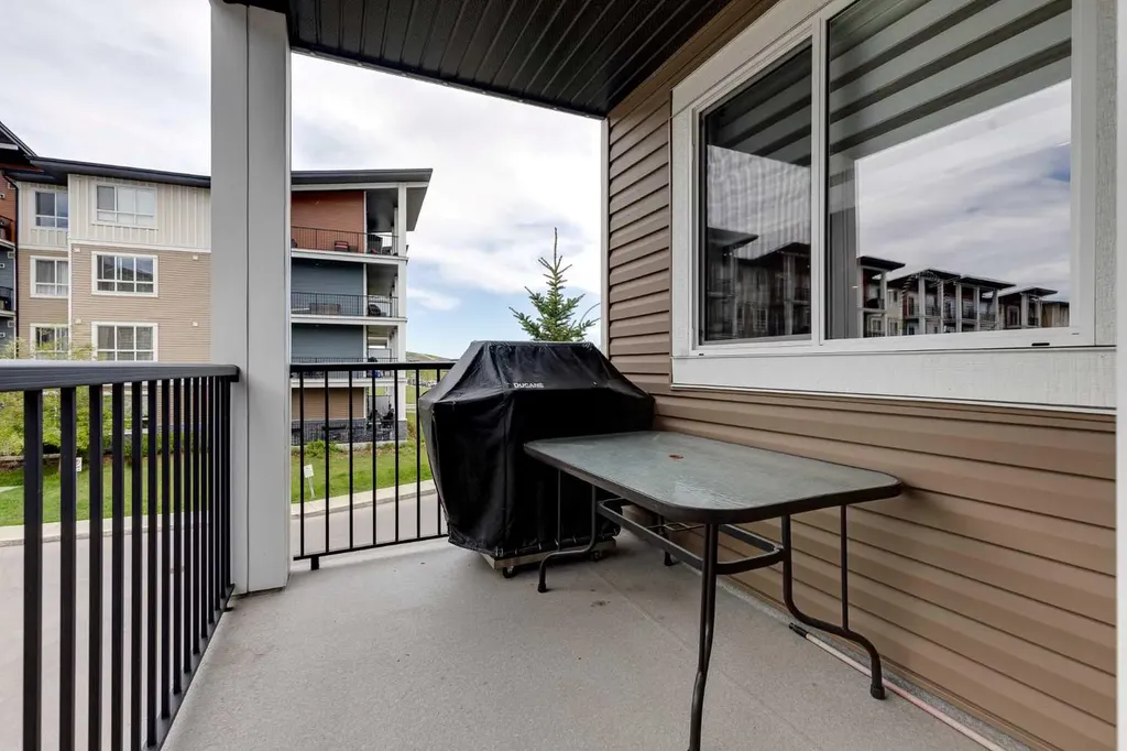 101 Walgrove Cove SE Calgary AB T2X 4E1