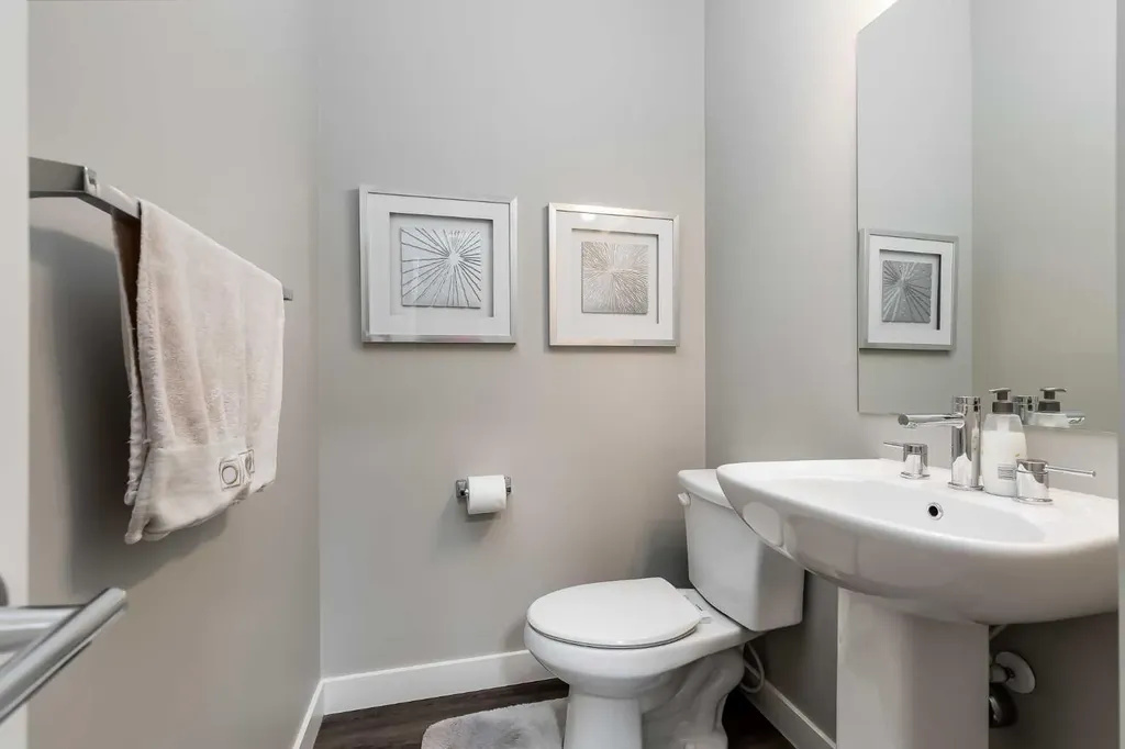 101 Walgrove Cove SE Calgary AB T2X 4E1