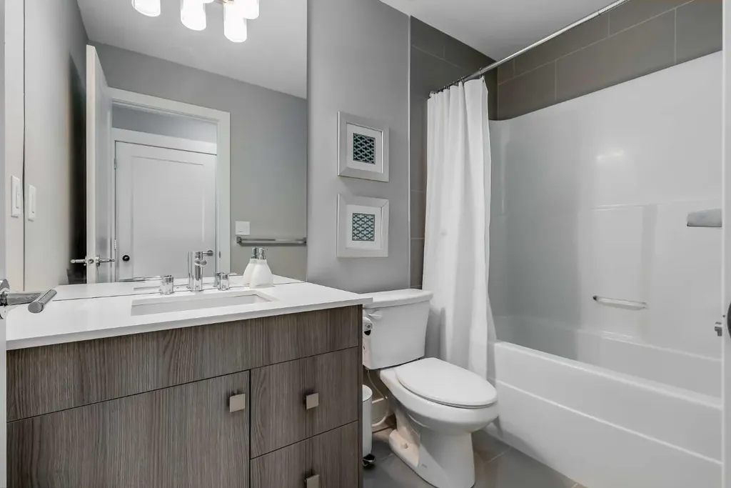 101 Walgrove Cove SE Calgary AB T2X 4E1