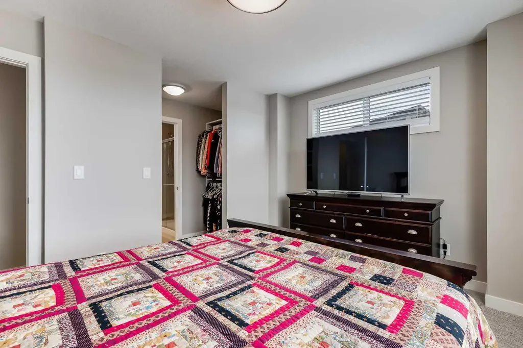101 Walgrove Cove SE Calgary AB T2X 4E1