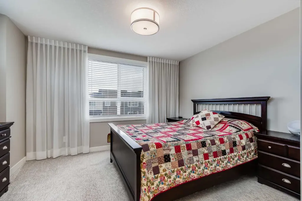 101 Walgrove Cove SE Calgary AB T2X 4E1