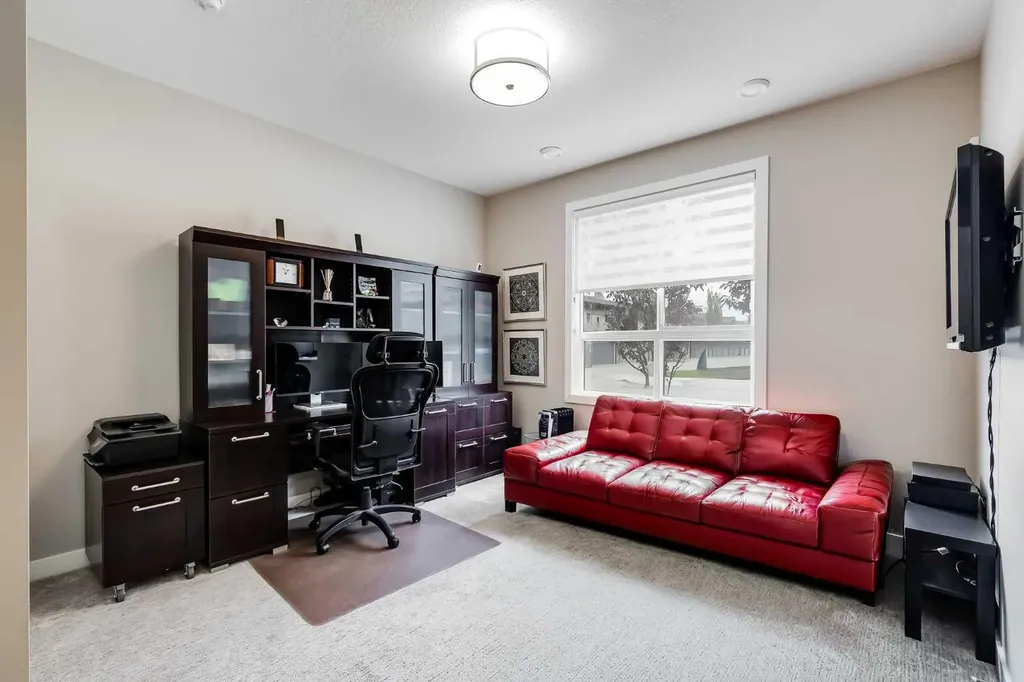 101 Walgrove Cove SE Calgary AB T2X 4E1
