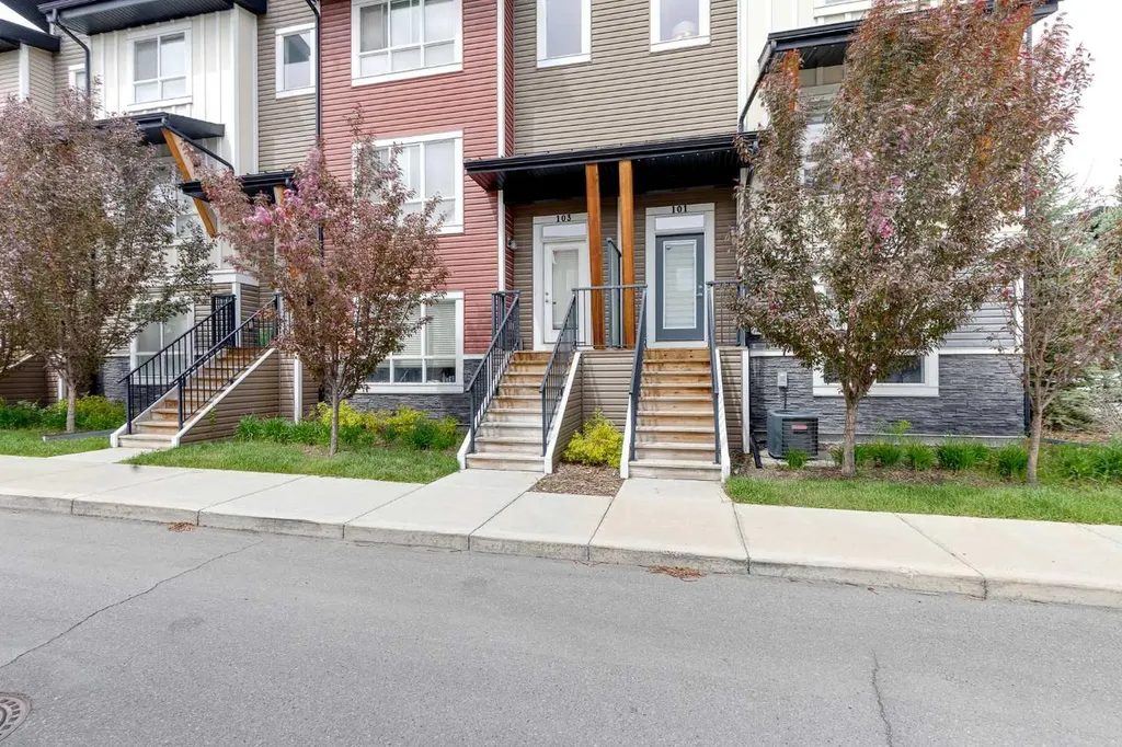 101 Walgrove Cove SE Calgary AB T2X 4E1