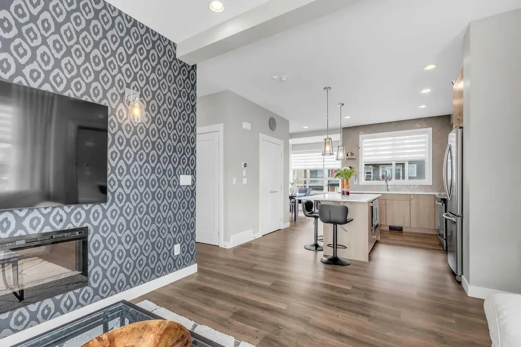 101 Walgrove Cove SE Calgary AB T2X 4E1