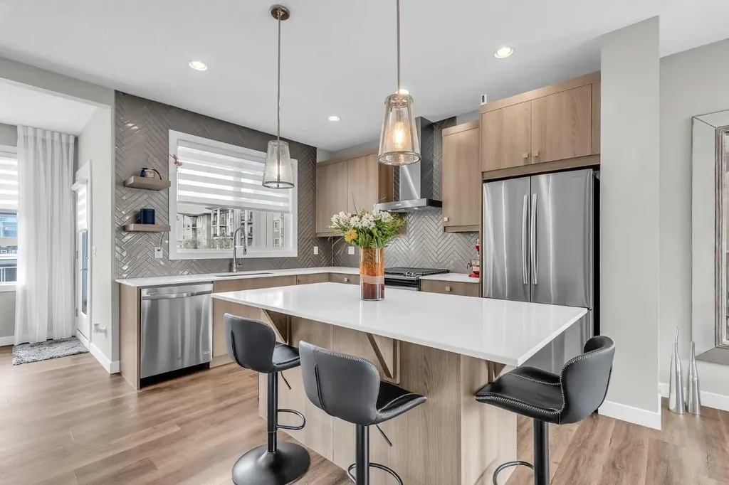 101 Walgrove Cove SE Calgary AB T2X 4E1