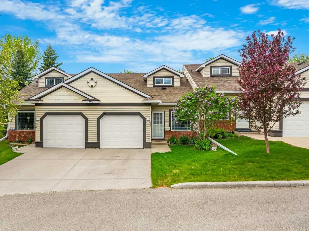 118 Somervale Point SW Calgary AB T2Y 3K4