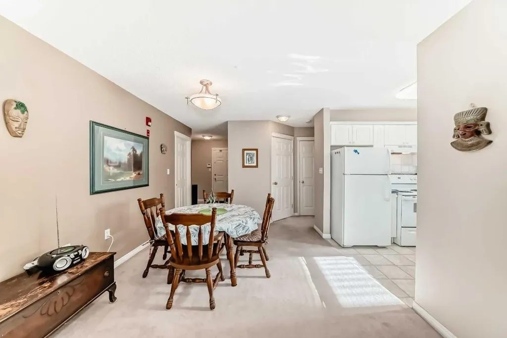 6800 Hunterview Drive NW Calgary AB T2K 6K5