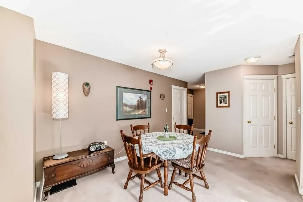 6800 Hunterview Drive NW Calgary AB T2K 6K5