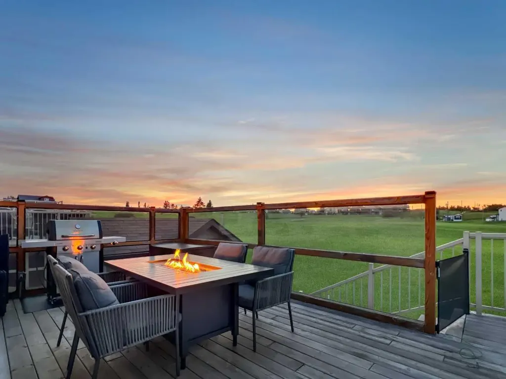 25054 South Pine Lake Road Rural Red Deer County AB T0M 1R0