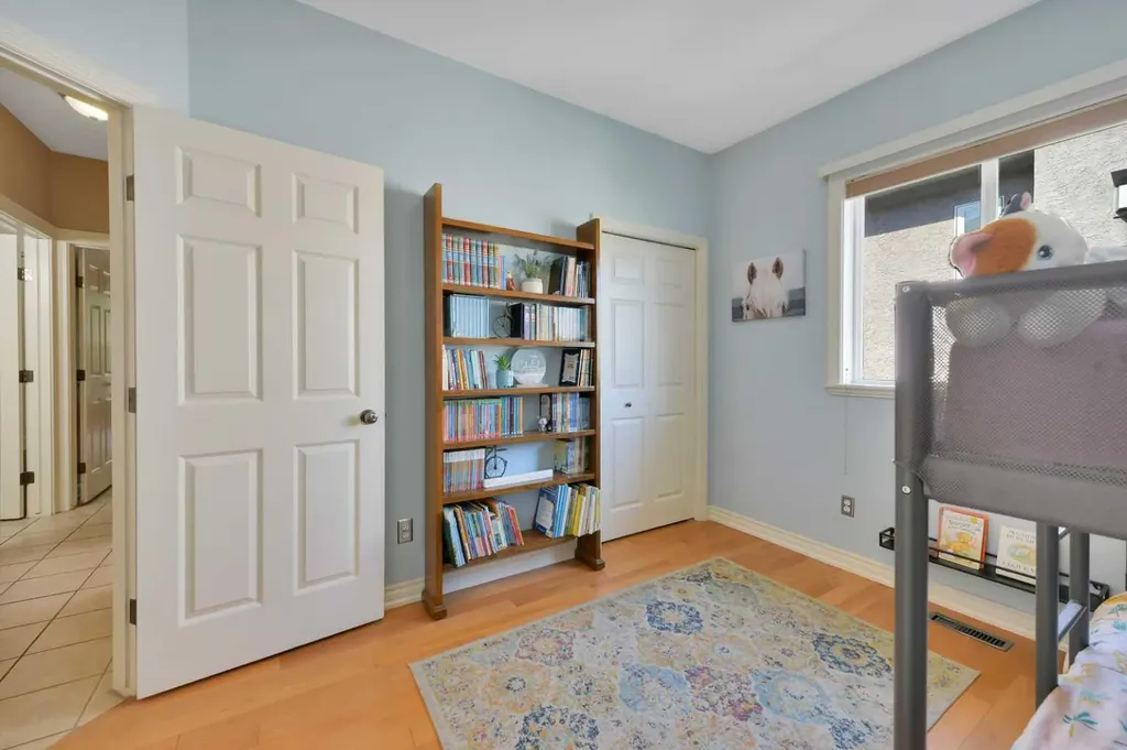 1 Spruce Close Lacombe AB T4L 2L3