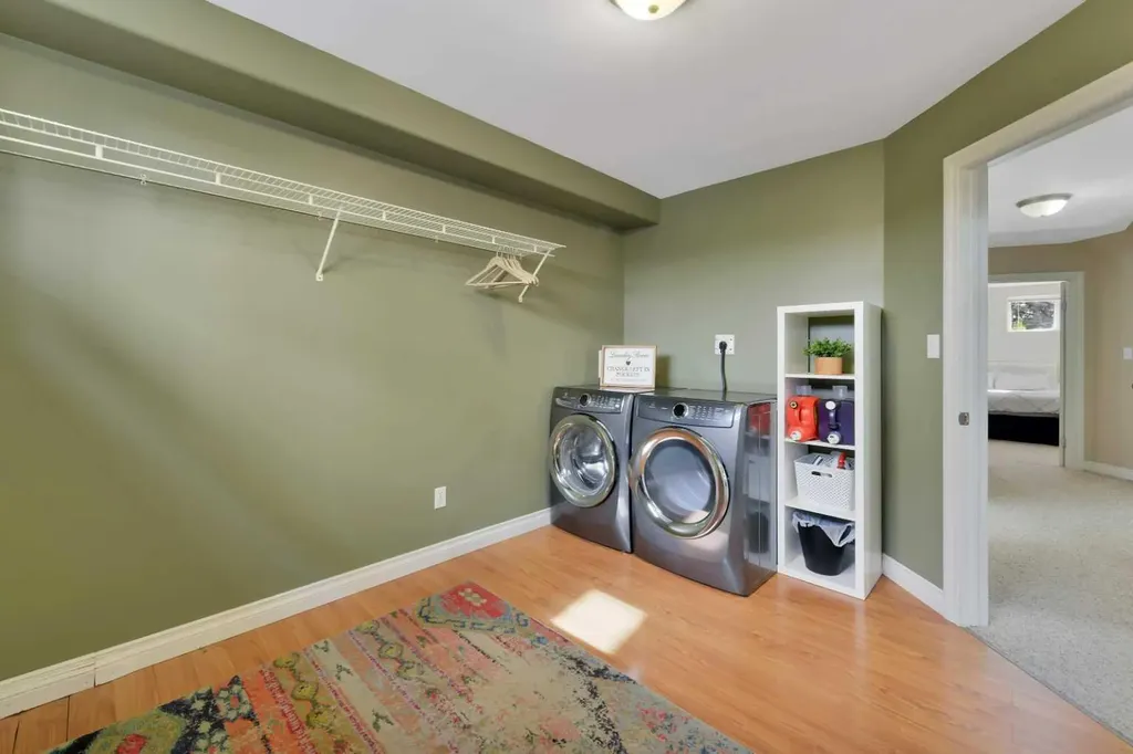 1 Spruce Close Lacombe AB T4L 2L3