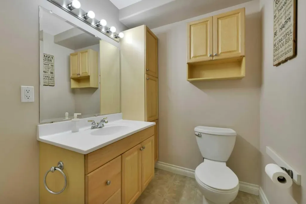 1 Spruce Close Lacombe AB T4L 2L3