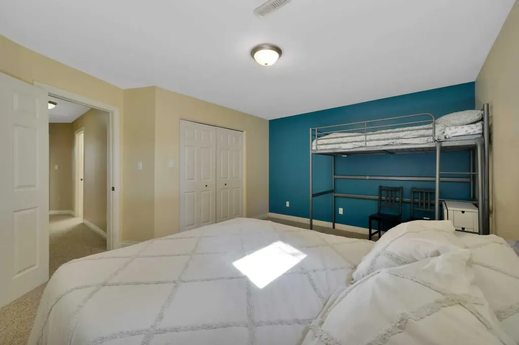 1 Spruce Close Lacombe AB T4L 2L3