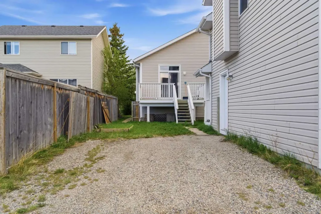 68 Silver Springs Way Airdrie AB T4B2R6